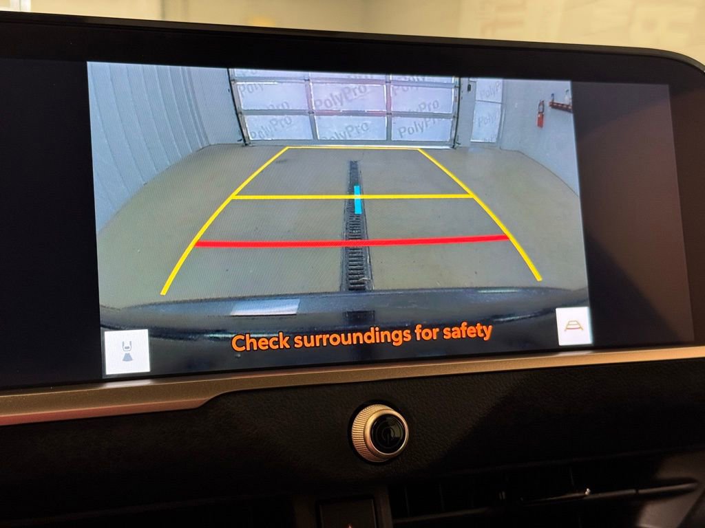 Used 2023 Toyota Crown Limited image 45