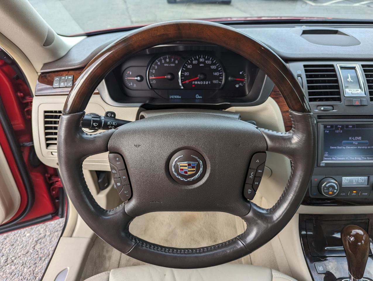 Used 2011 Cadillac DTS Premium w/ Driver Awareness Package FWD image 15