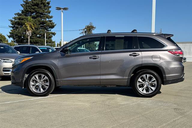 Used 2015 Toyota Highlander XLE FWD image 6