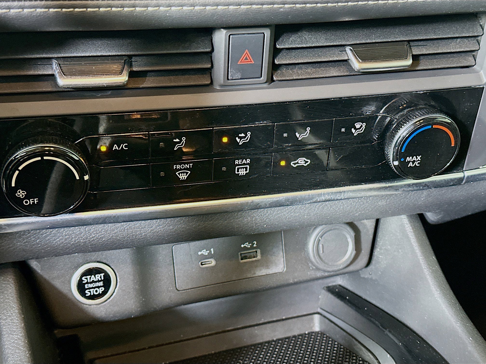 Used 2023 Nissan Rogue S image 22