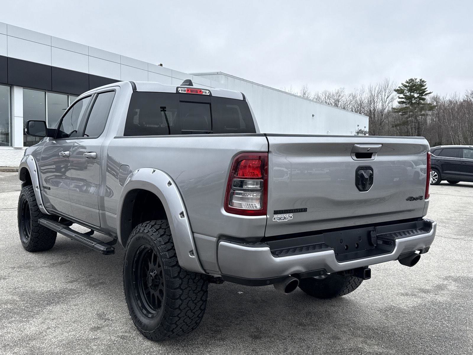 Used 2022 RAM 1500 Big Horn w/ Night Edition AWD/4WD image 8