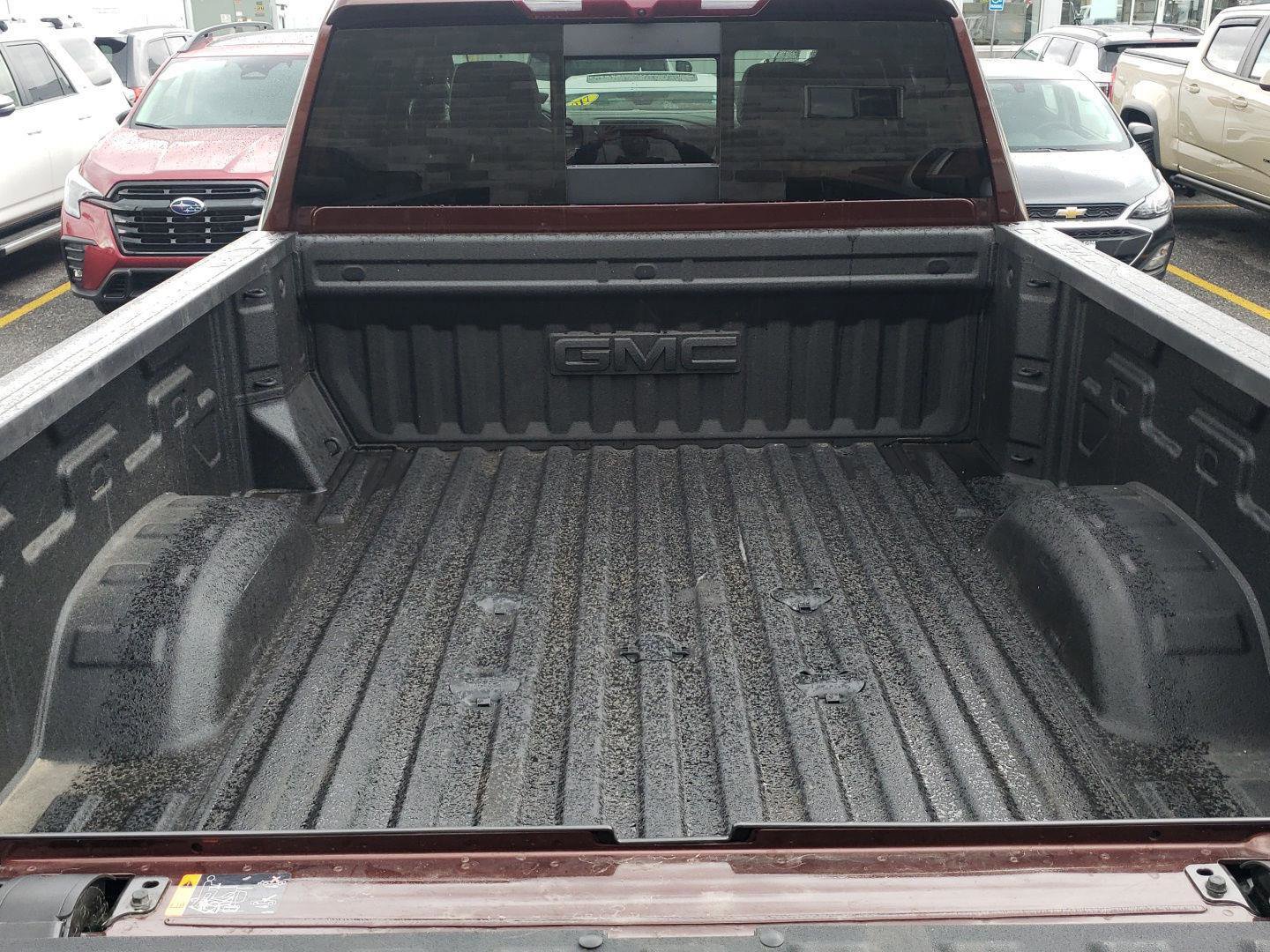 Used 2024 GMC Sierra 2500 SLT w/ SLT Premium Package image 12