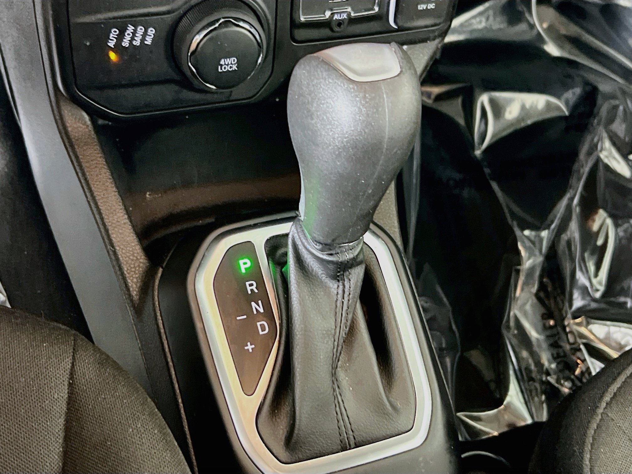 Used 2021 Jeep Renegade Latitude AWD/4WD image 16