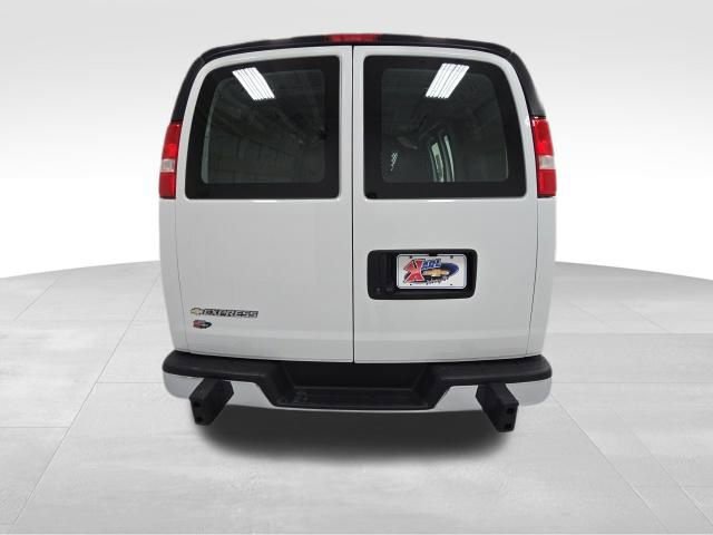 Certified 2024 Chevrolet Express 2500 w/ Driver Convenience Package image 4