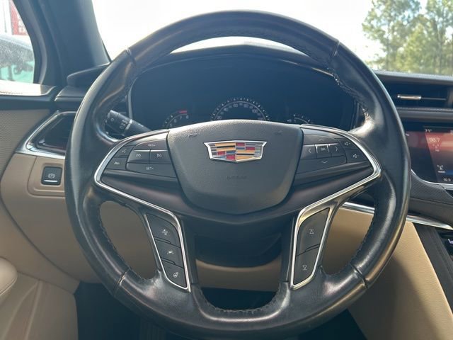 Used 2019 Cadillac XT5 Premium Luxury AWD/4WD image 22