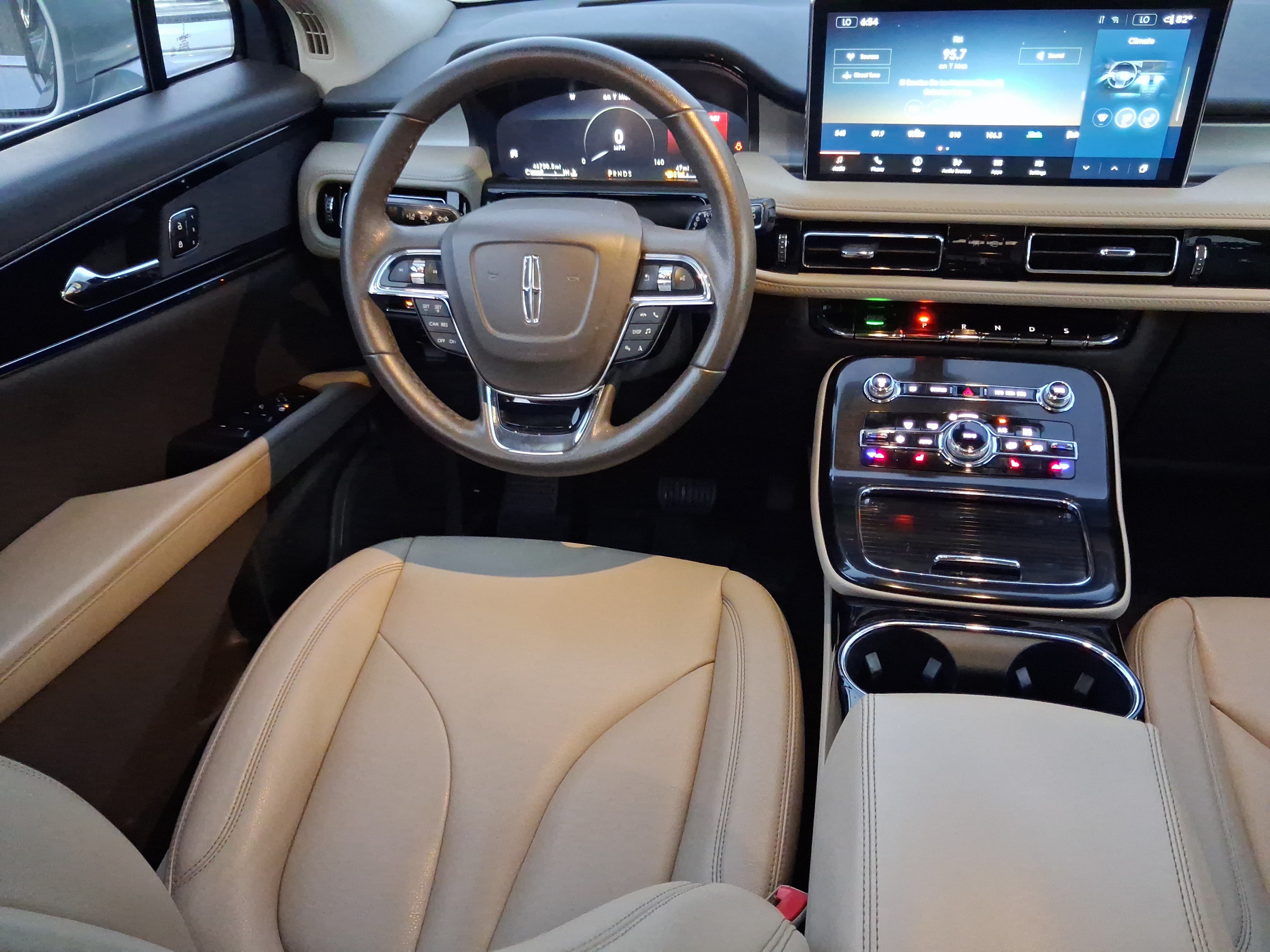 Certified 2023 Lincoln Nautilus FWD w/ Premium Package image 10