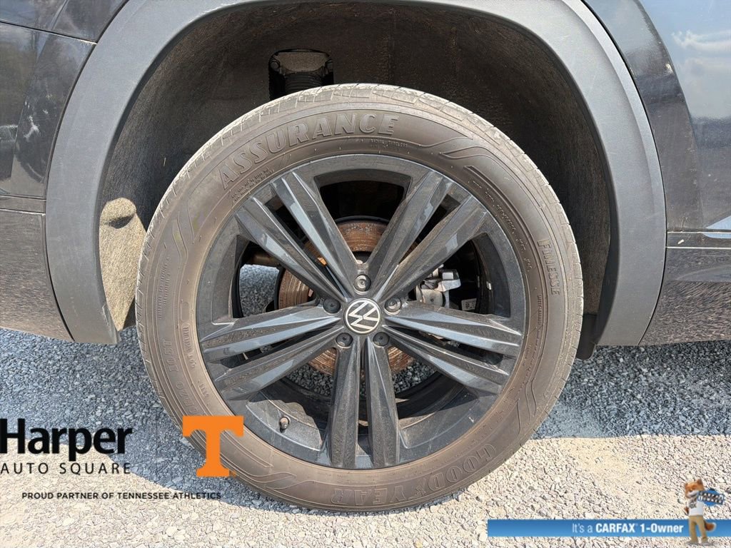 Used 2023 Volkswagen Atlas SEL R-Line image 21