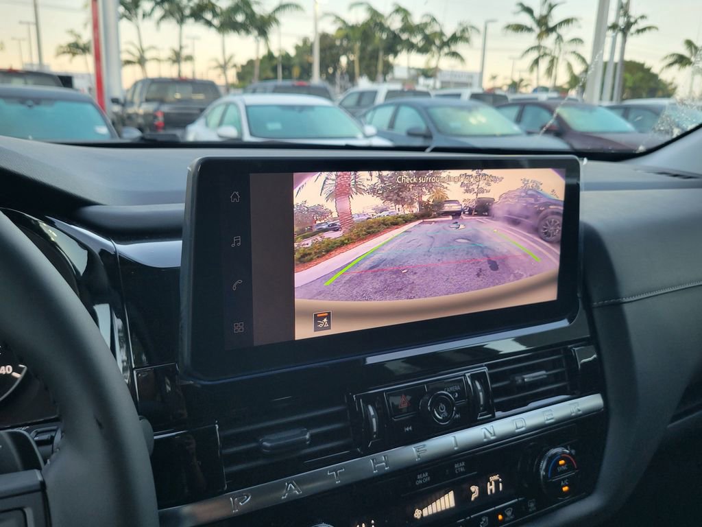 New 2026 Nissan Pathfinder SV image 10