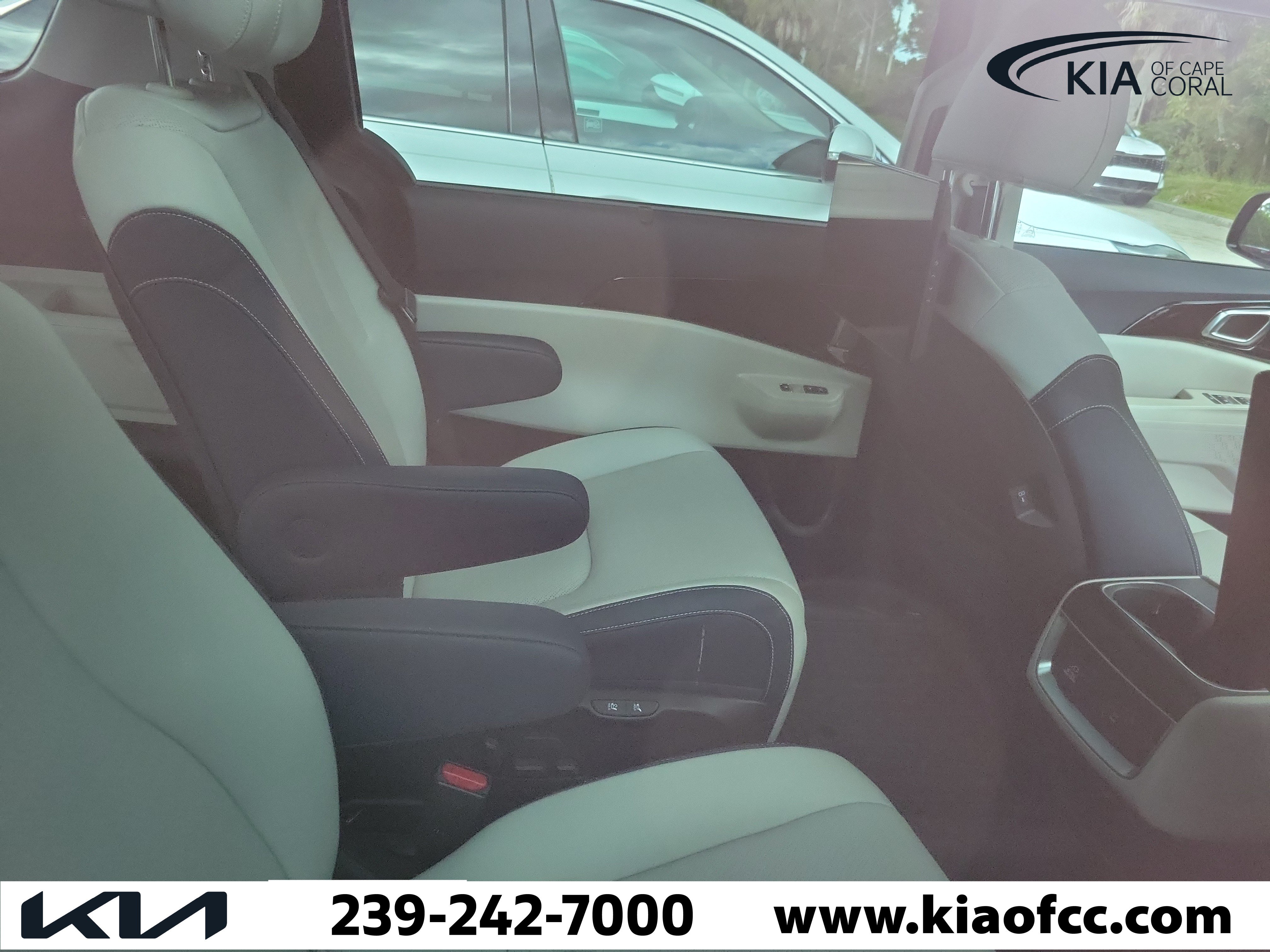 Certified 2026 Kia Carnival SX Prestige FWD image 11