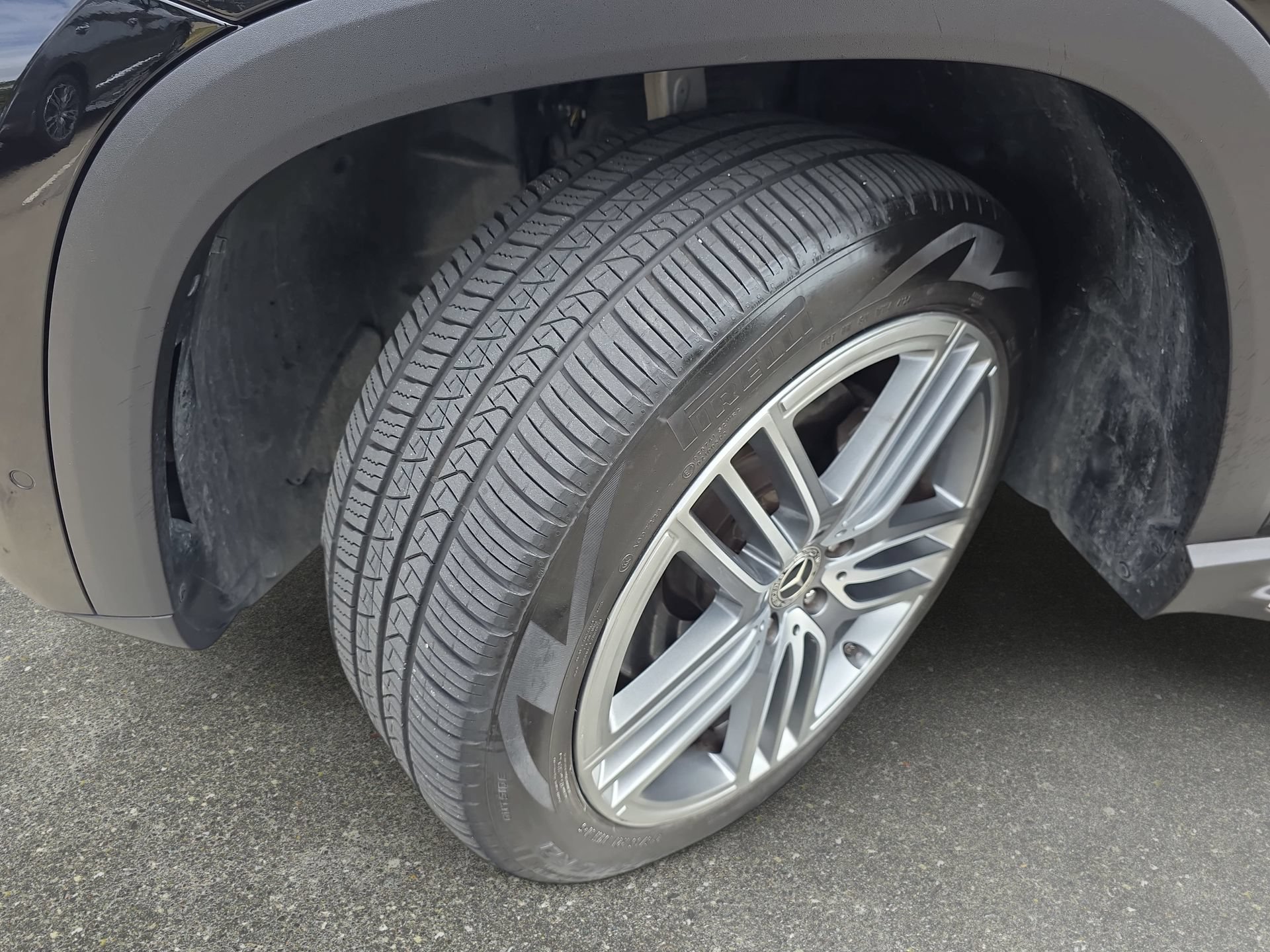 Certified 2025 Mercedes-Benz GLS 450 4MATIC image 31