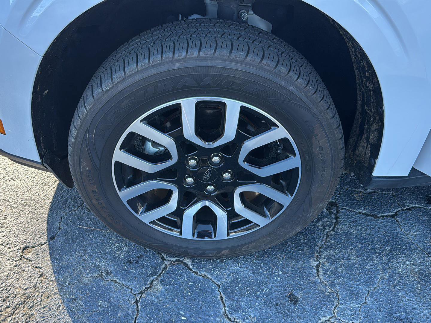 Used 2023 Ford Maverick Lariat w/ Equipment Group 500A Standard image 25