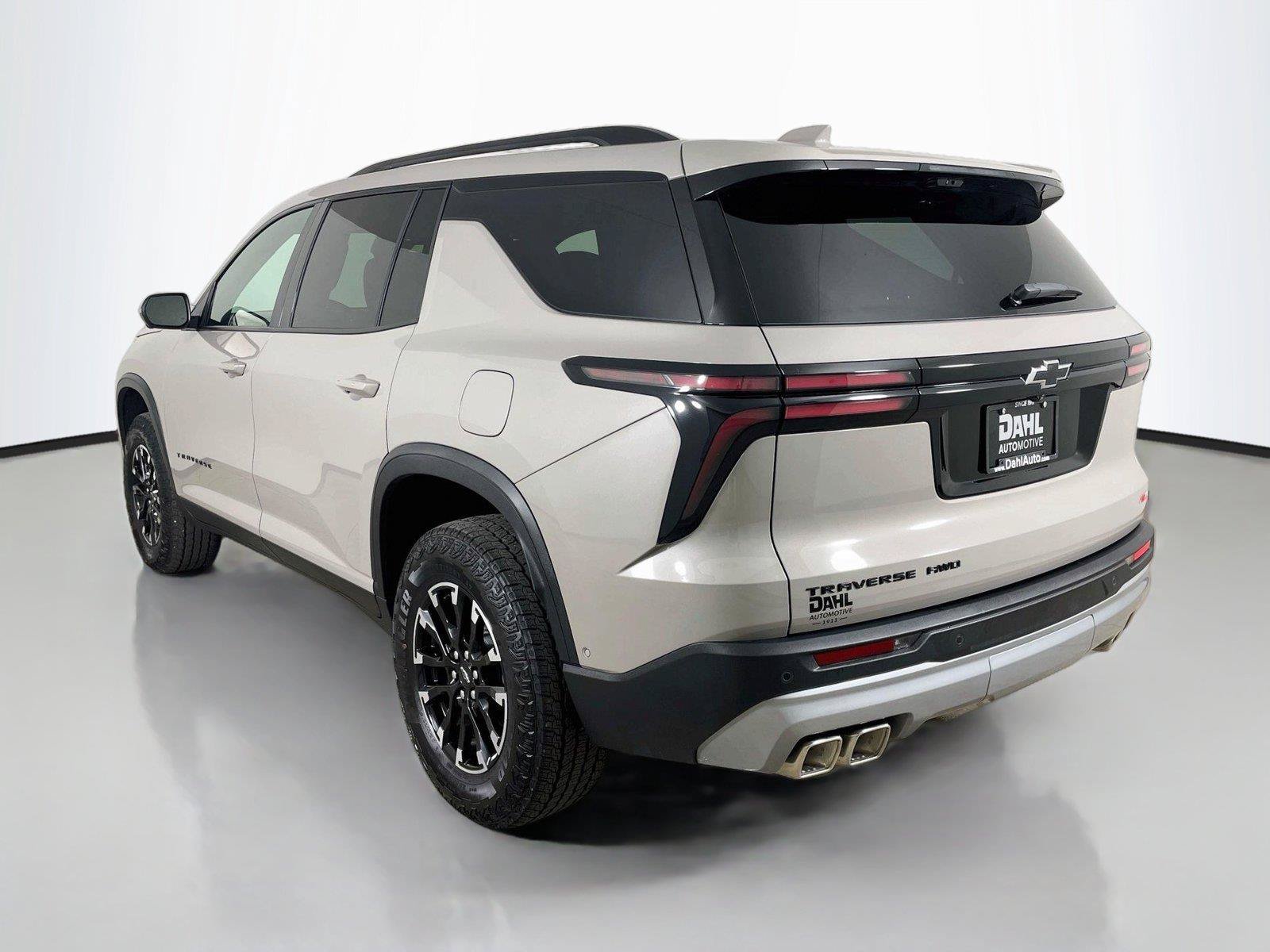 Used 2026 Chevrolet Traverse Z71 w/ Enhanced Driving Package AWD/4WD image 10