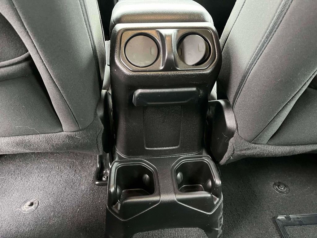 Used 2021 Jeep Wrangler Unlimited Sport image 4