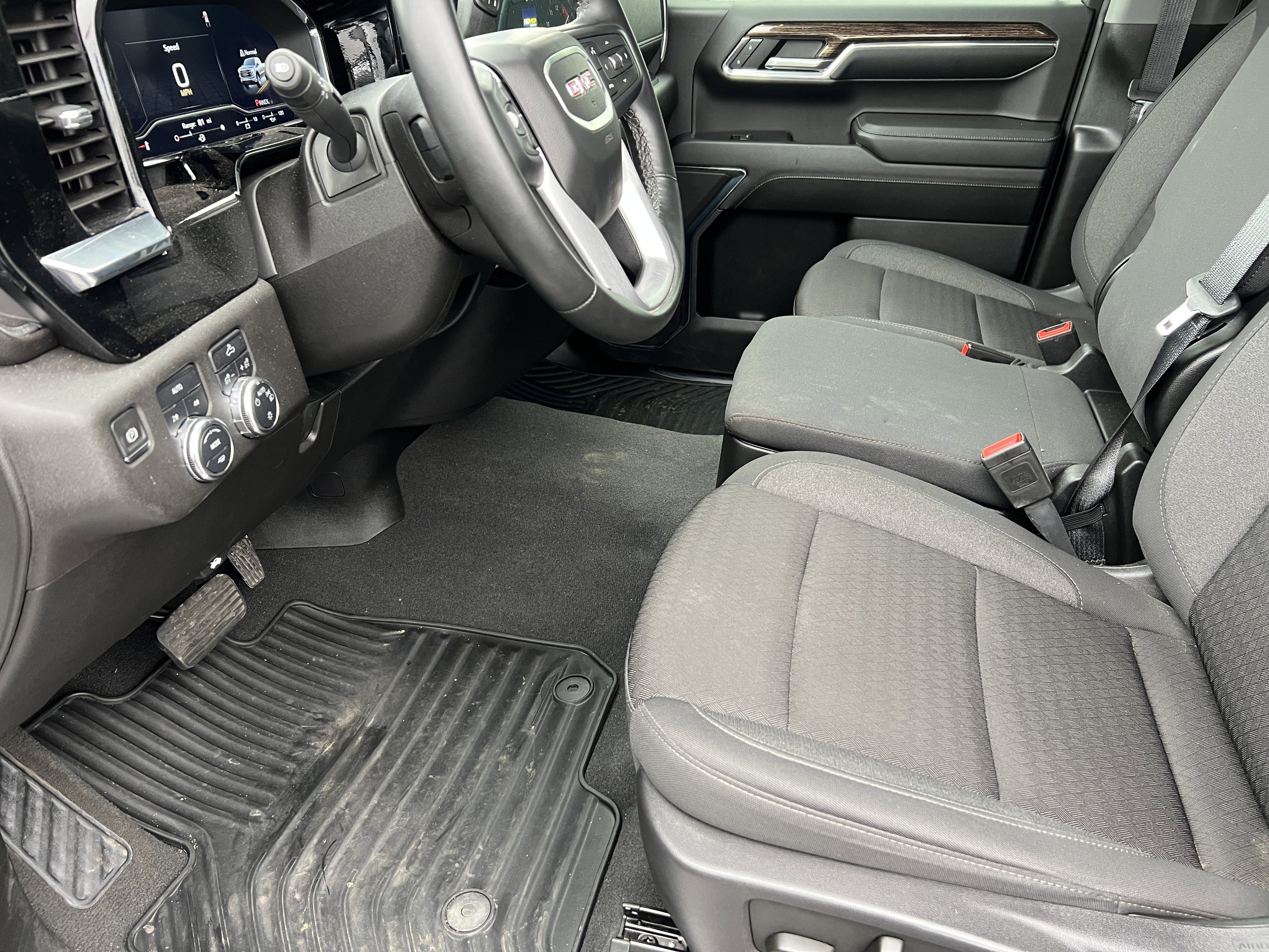 Used 2024 GMC Sierra 1500 SLE w/ Preferred Package image 14