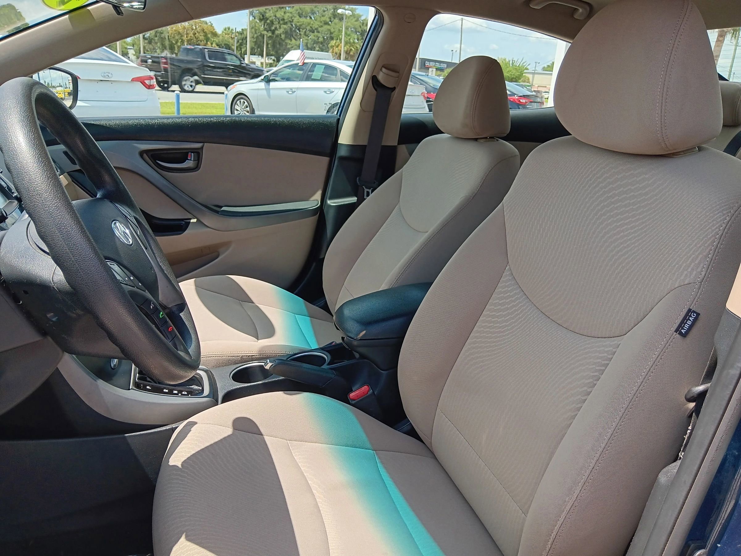 Used 2016 Hyundai Elantra SE w/ Option Group 02 FWD image 15