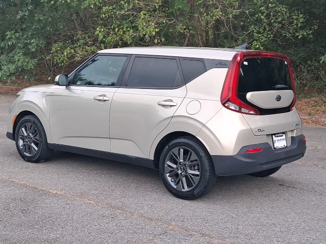Used 2020 Kia Soul EX FWD image 3
