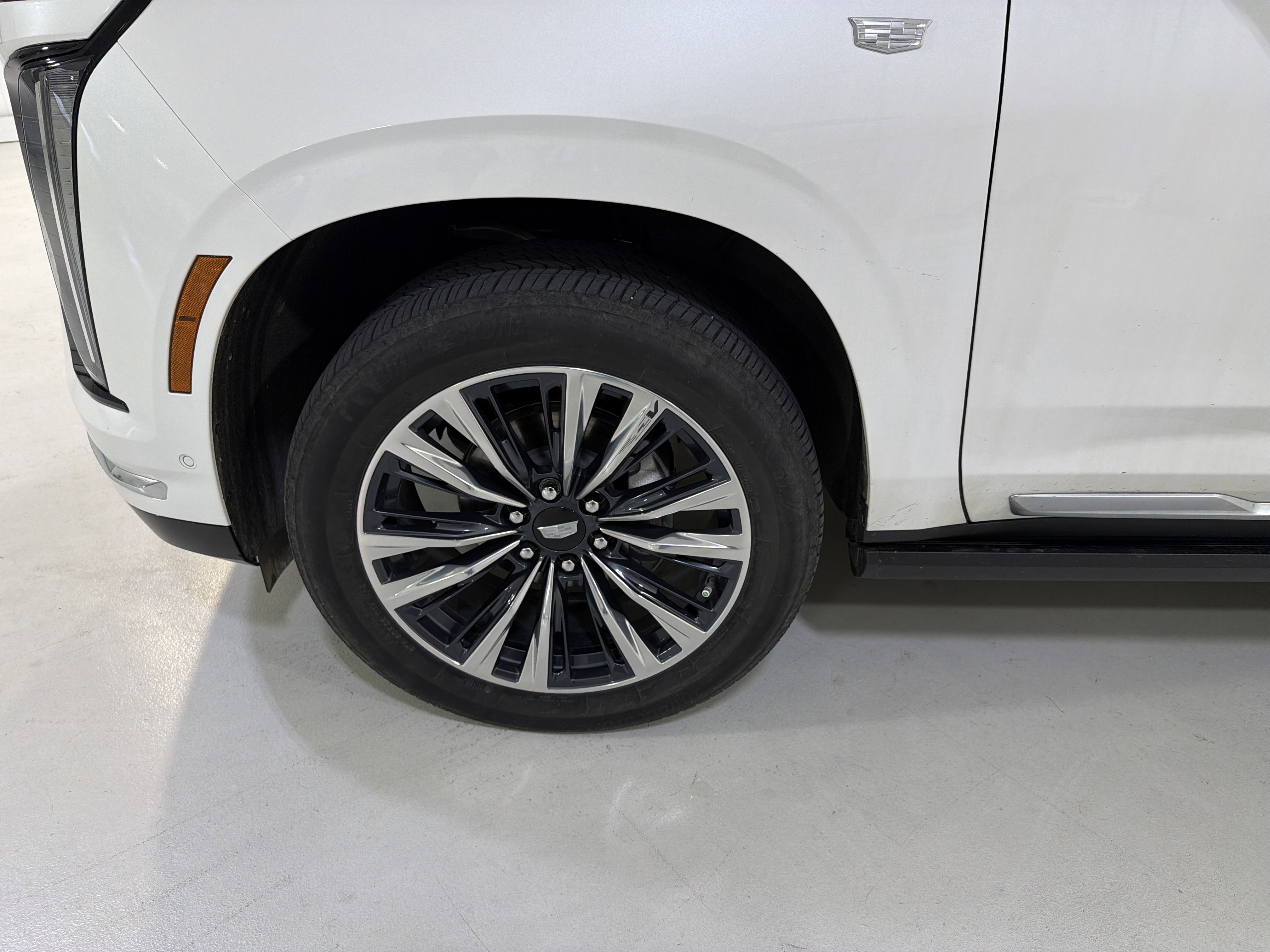 Used 2025 Cadillac Escalade Premium Luxury w/ Touring Package RWD image 9