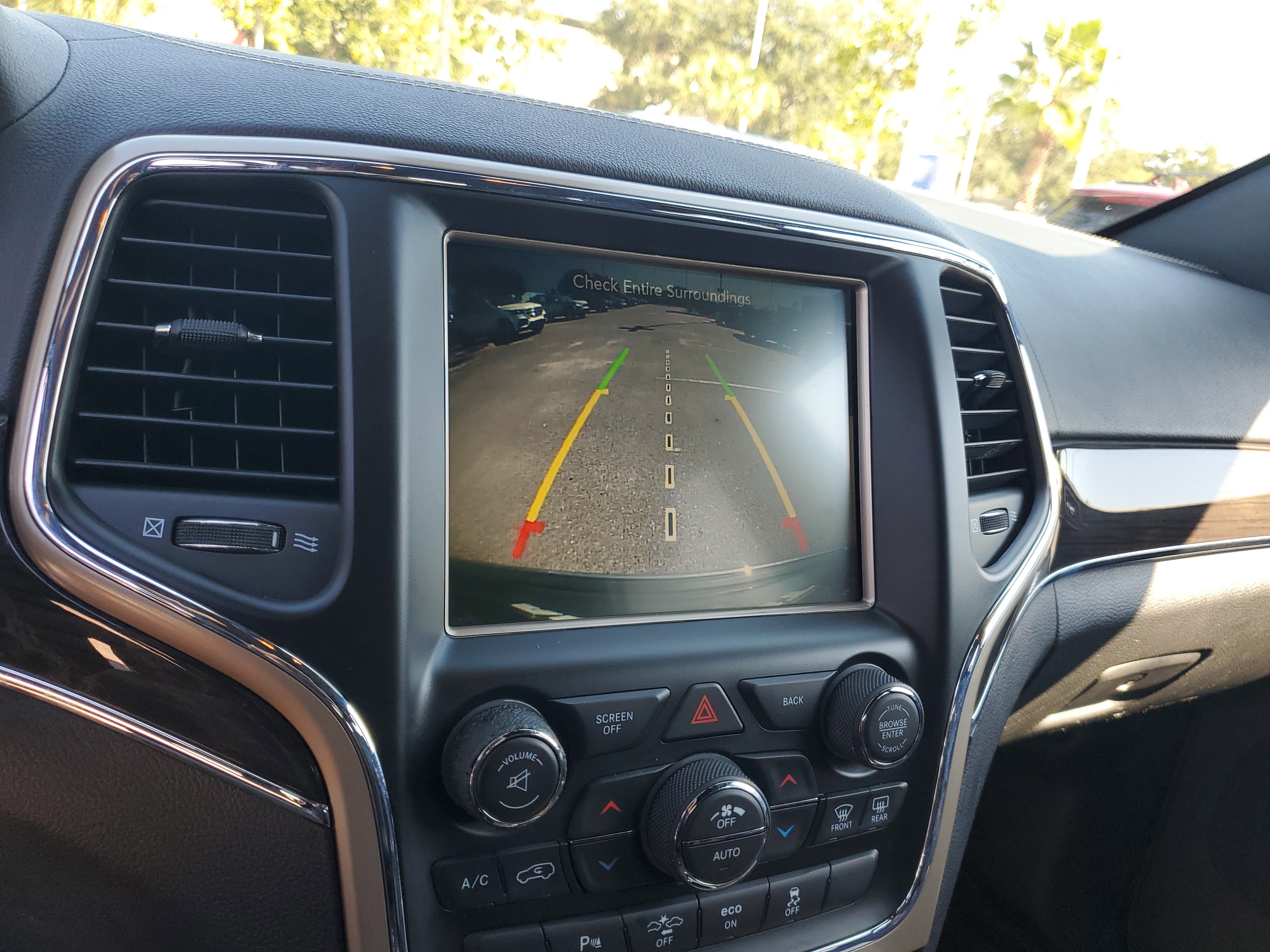 Used 2015 Jeep Grand Cherokee Overland w/ Advanced Technology Group image 22