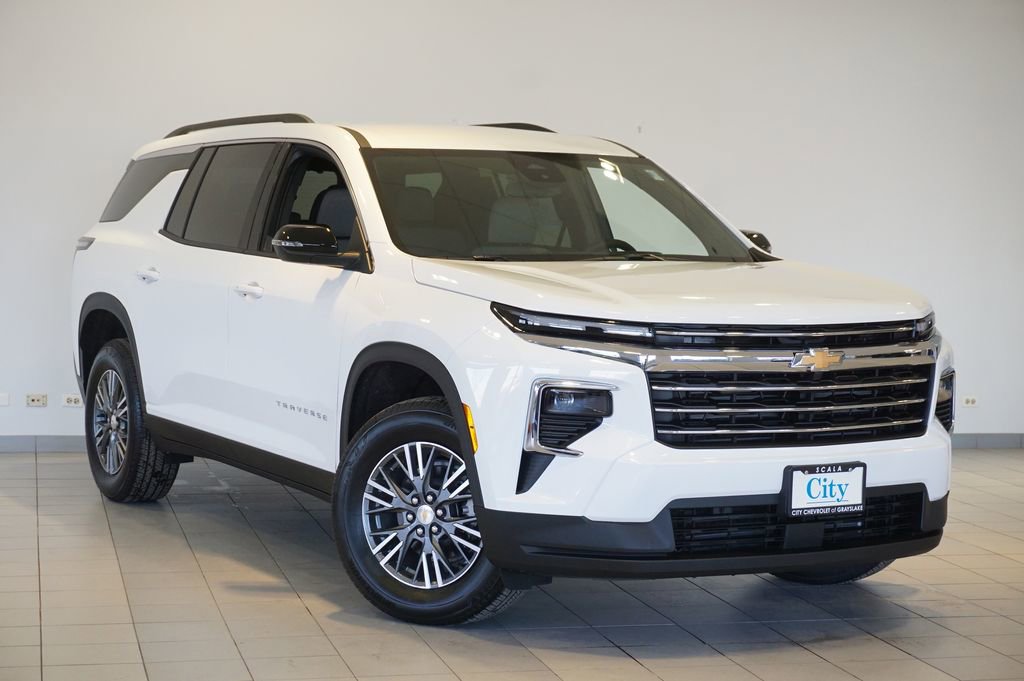 New 2026 Chevrolet Traverse LT image 3