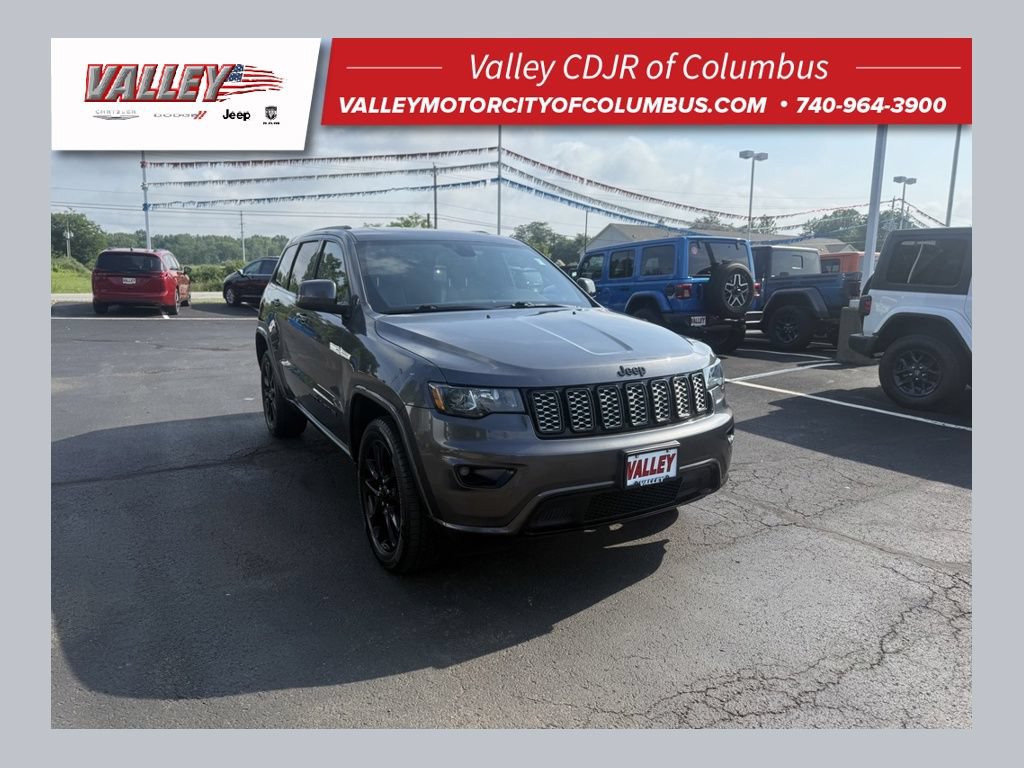 Used 2018 Jeep Grand Cherokee Altitude AWD/4WD image 1