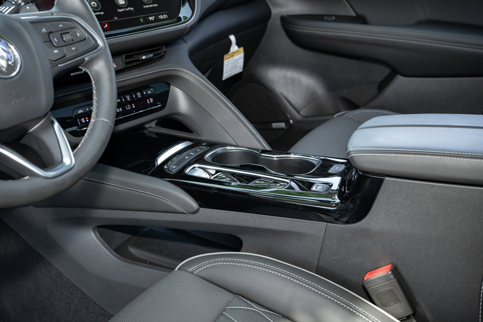 Used 2023 Buick Envision Avenir image 40