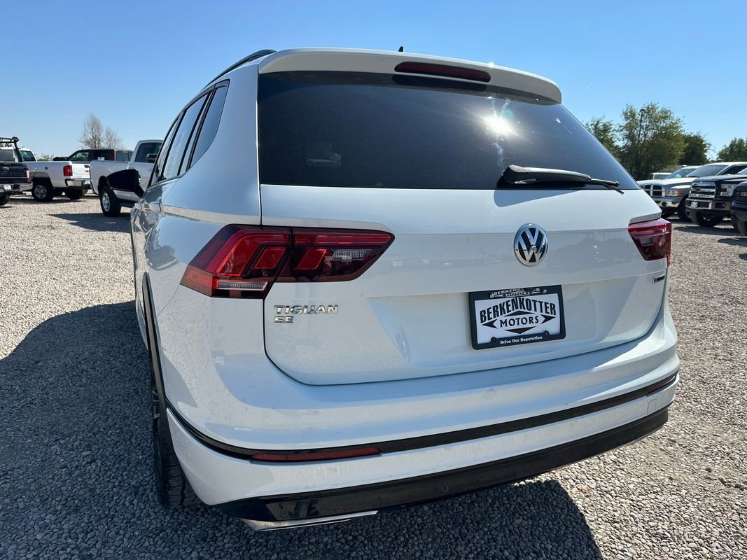 Used 2020 Volkswagen Tiguan SE R-Line w/ 3rd Row Seat Package image 8