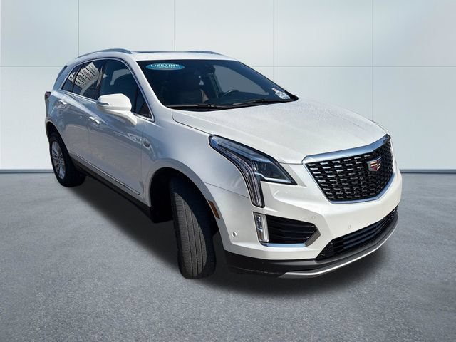 Used 2022 Cadillac XT5 Premium Luxury w/ LPO, Floor Liner Package AWD/4WD image 5