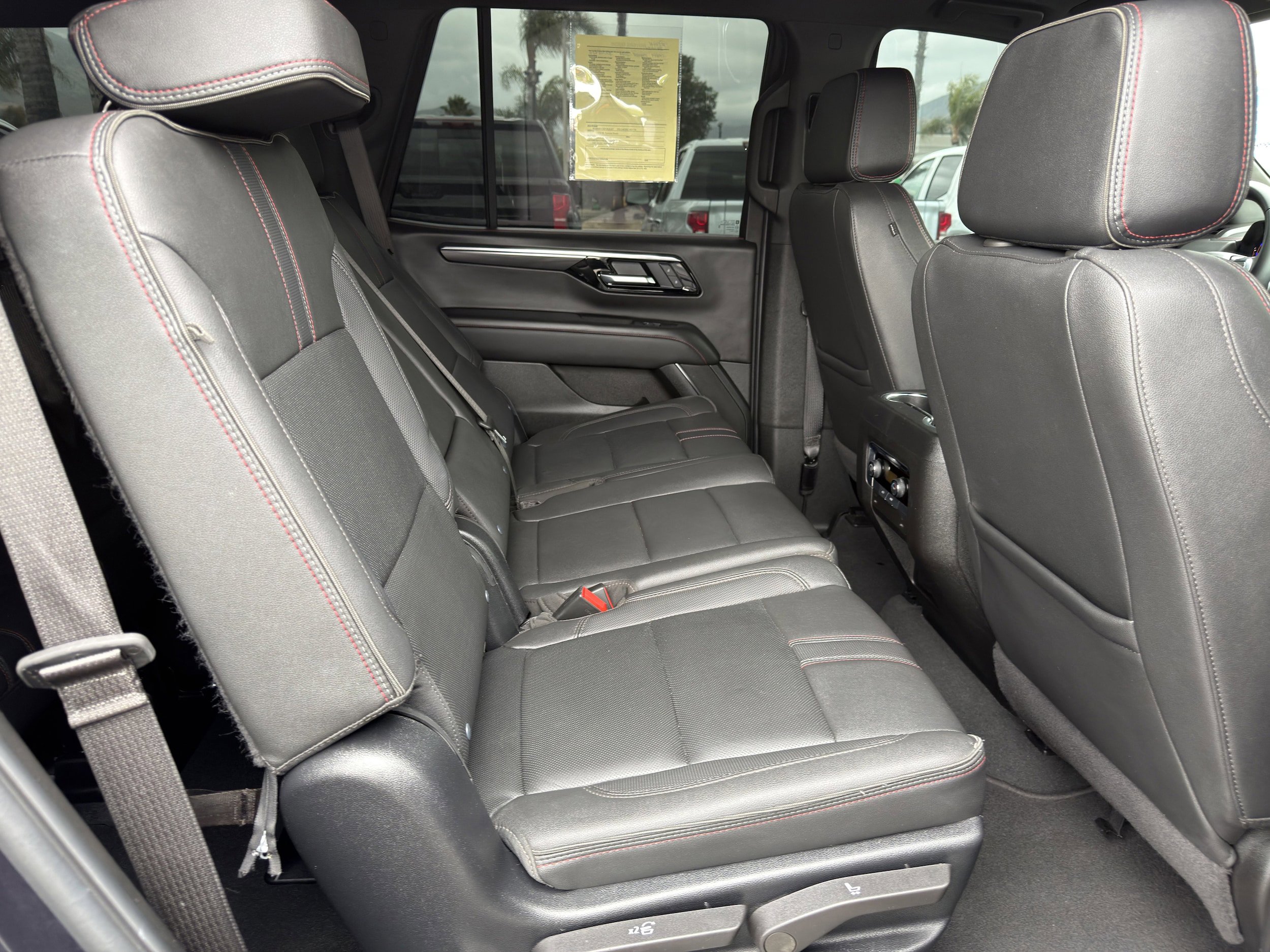 Used 2025 Chevrolet Tahoe RST RWD image 12
