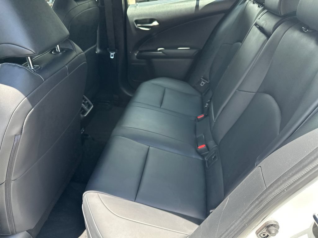 Used 2021 Lexus UX 200 w/ Accessory Package (Z2) FWD image 34