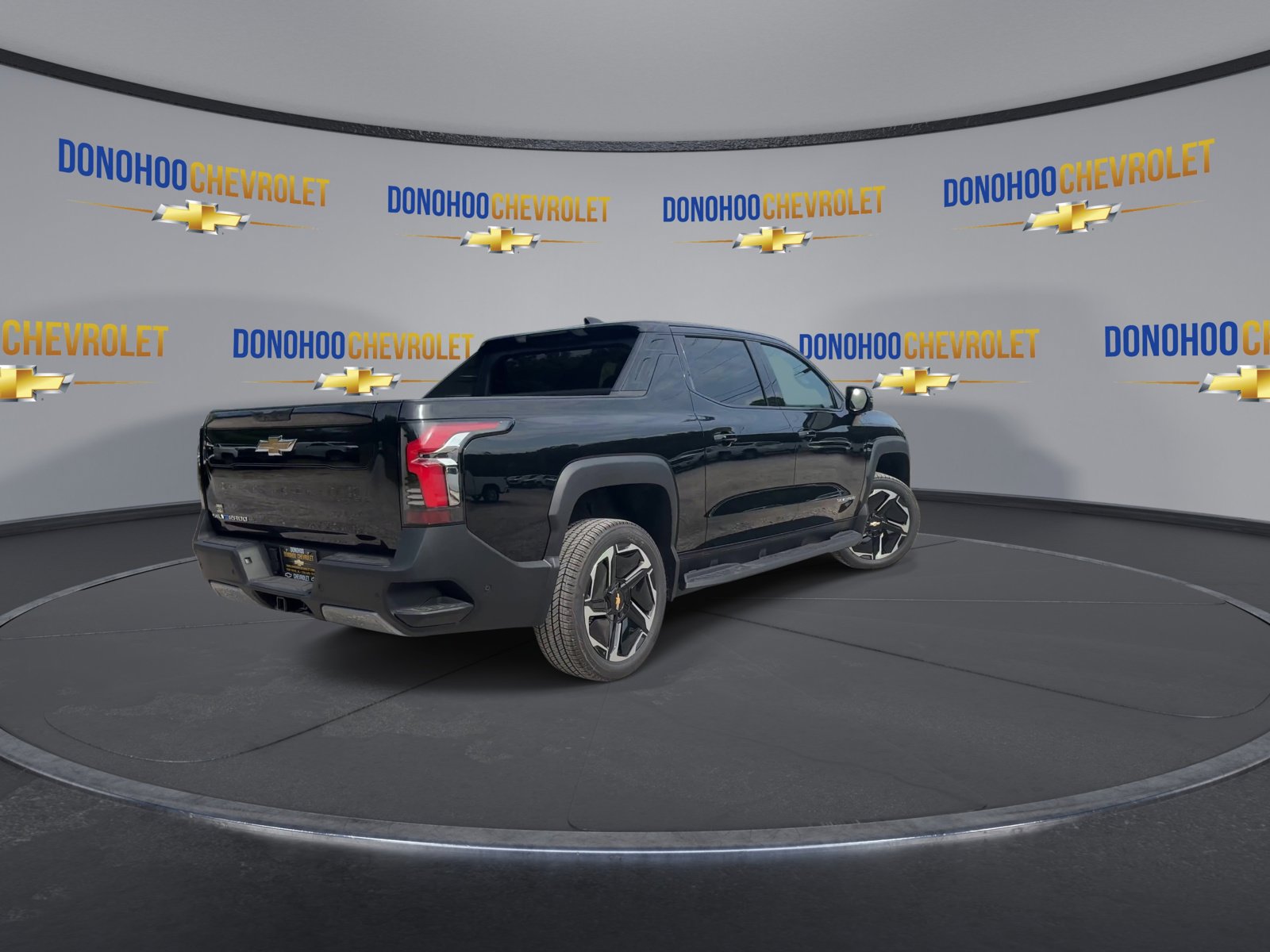 New 2026 Chevrolet Silverado EV LT w/ Premium Package image 11