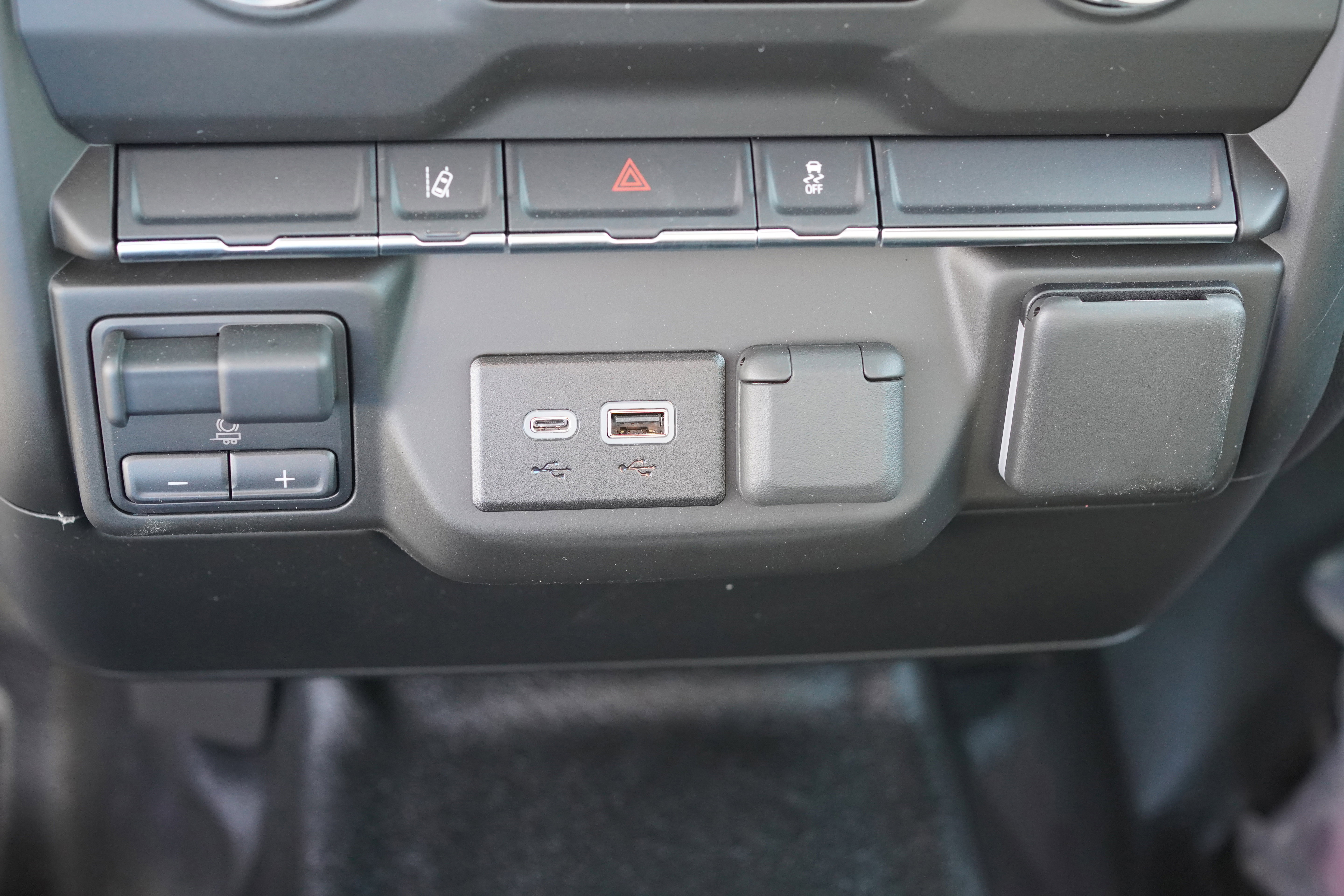 New 2025 GMC Sierra 3500 Pro w/ Convenience Package image 25