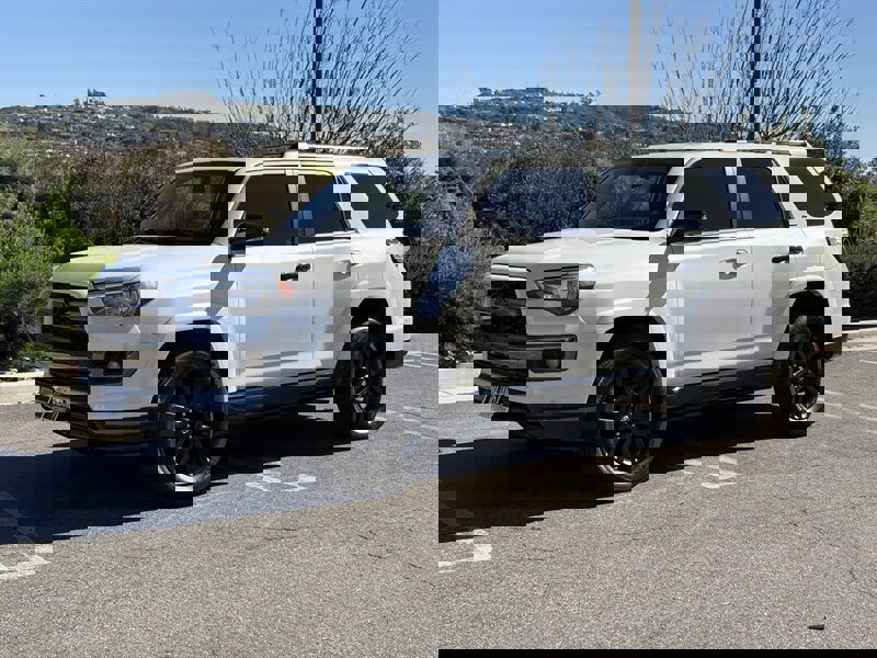 Used 2019 Toyota 4Runner Limited image 3