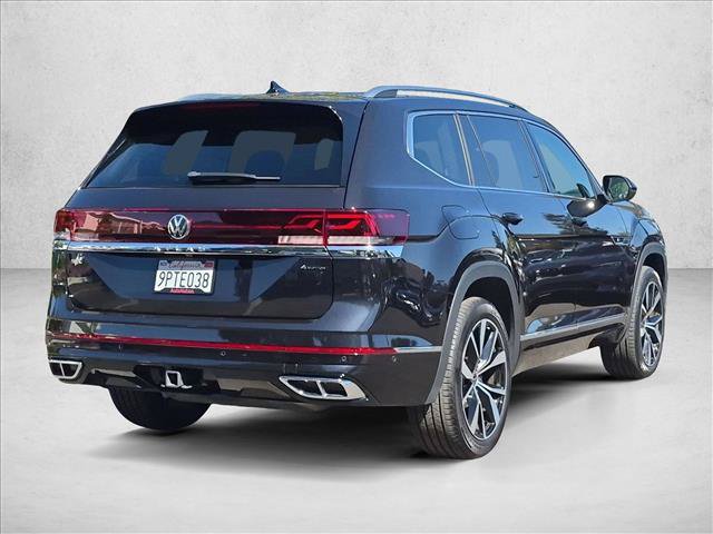 Used 2024 Volkswagen Atlas SEL Premium R-Line AWD/4WD image 5