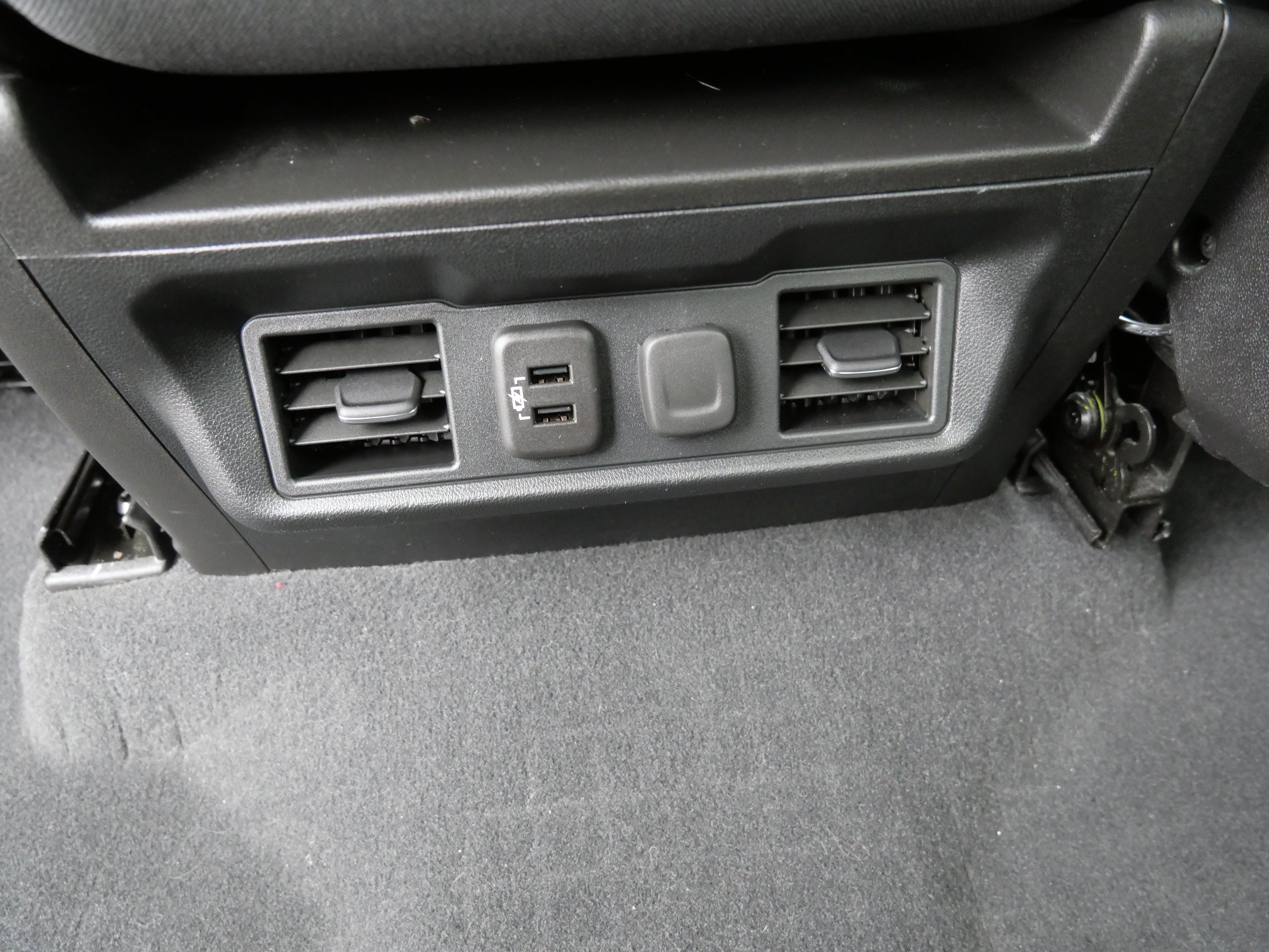 Used 2019 Chevrolet Silverado 1500 RST AWD/4WD image 16