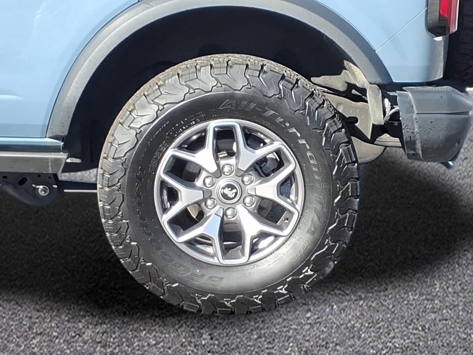 Used 2025 Ford Bronco Badlands AWD/4WD image 3