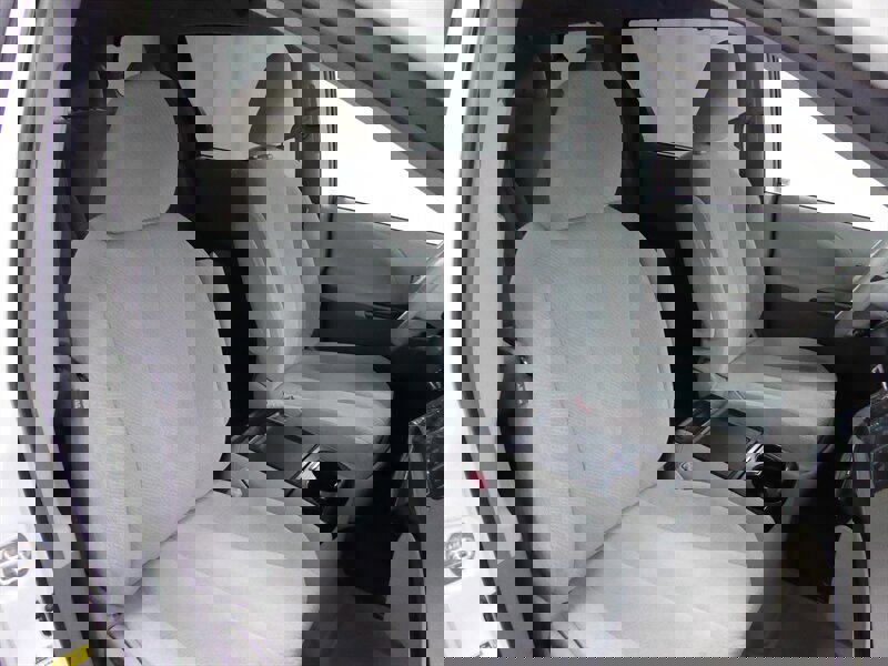 Used 2014 Toyota Sienna LE image 23