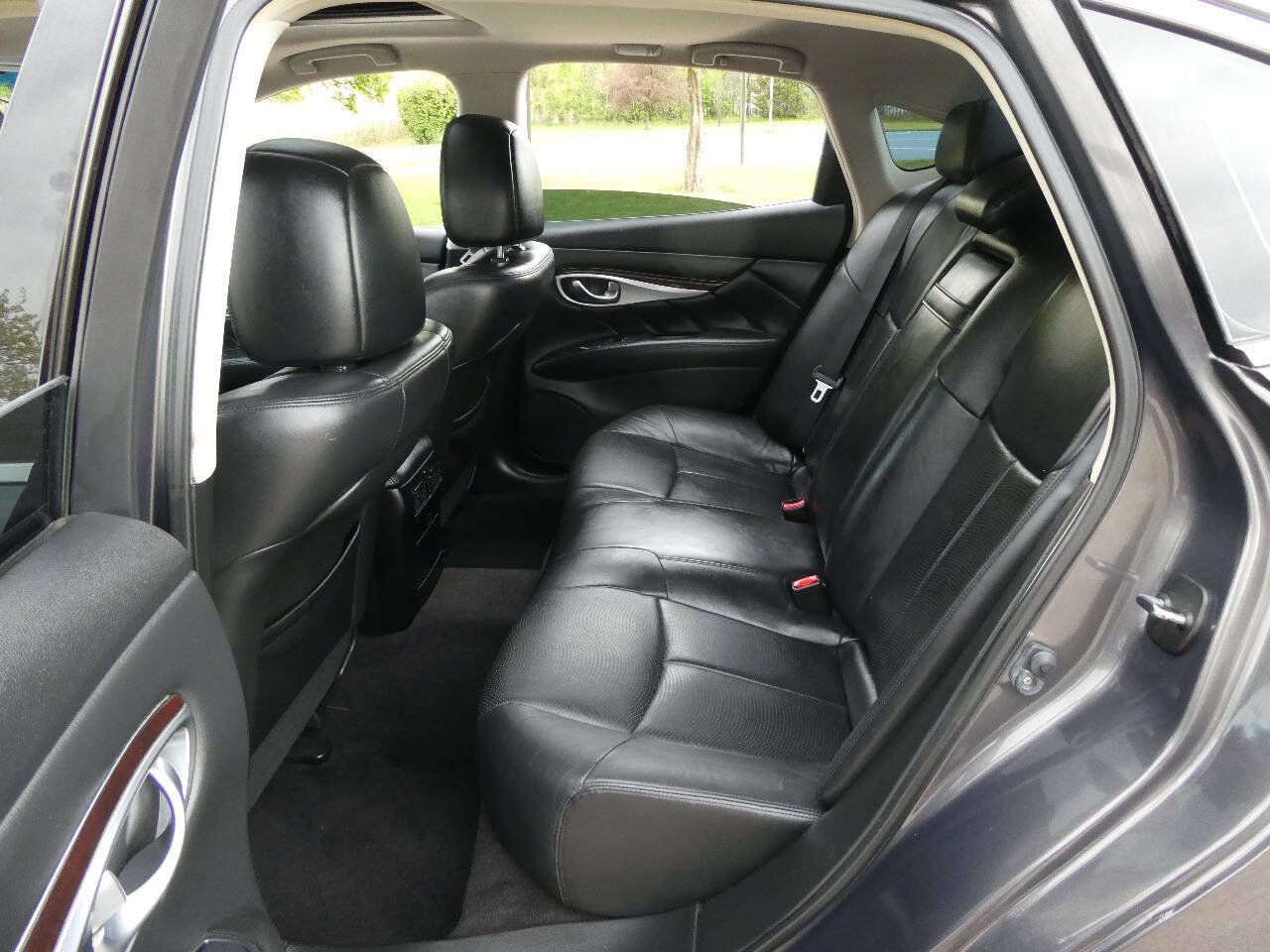 Used 2012 INFINITI M37 x w/ Premium Pkg AWD/4WD image 24
