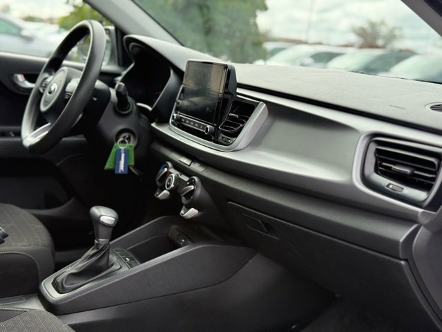 Used 2021 Kia Rio LX image 12