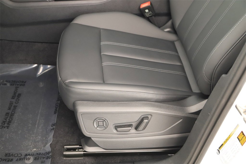 New 2025 Audi Q5 Premium image 24