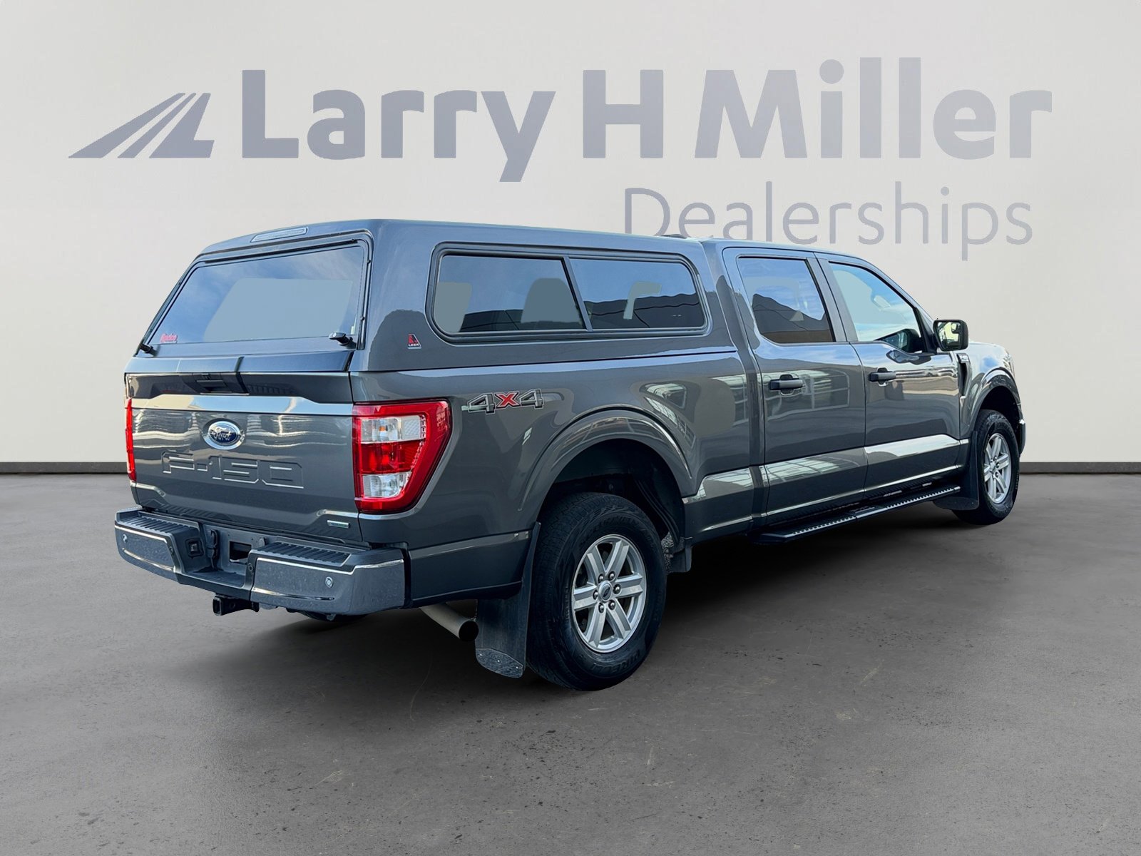 Used 2022 Ford F150 XL w/ Trailer Tow Package image 5