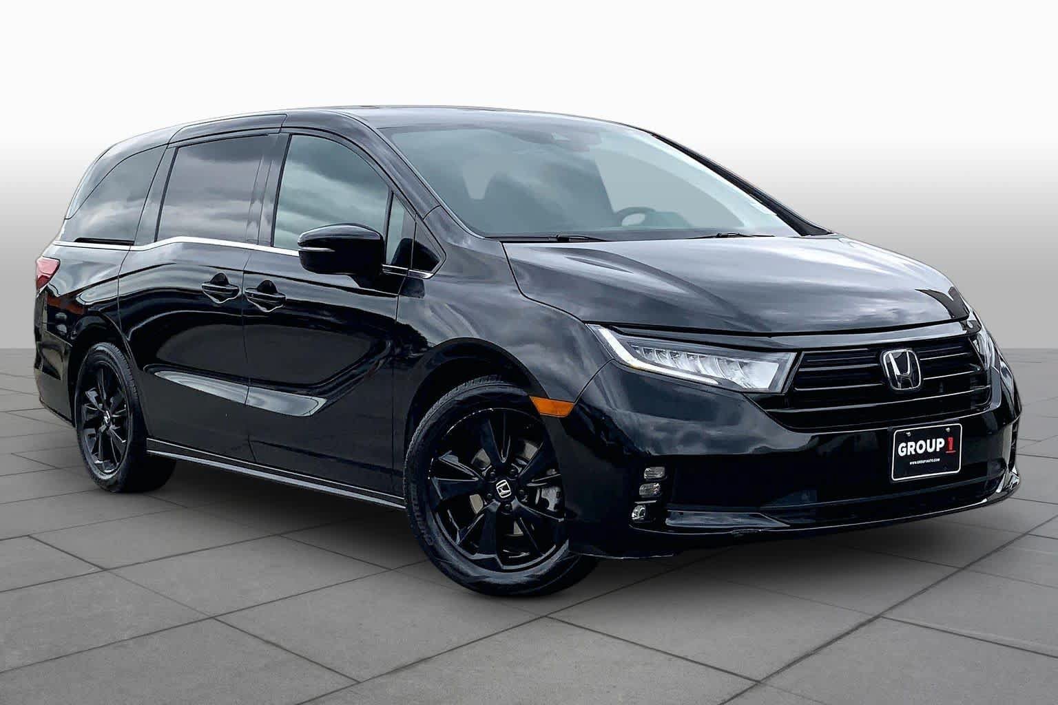 Used 2023 Honda Odyssey Sport image 3