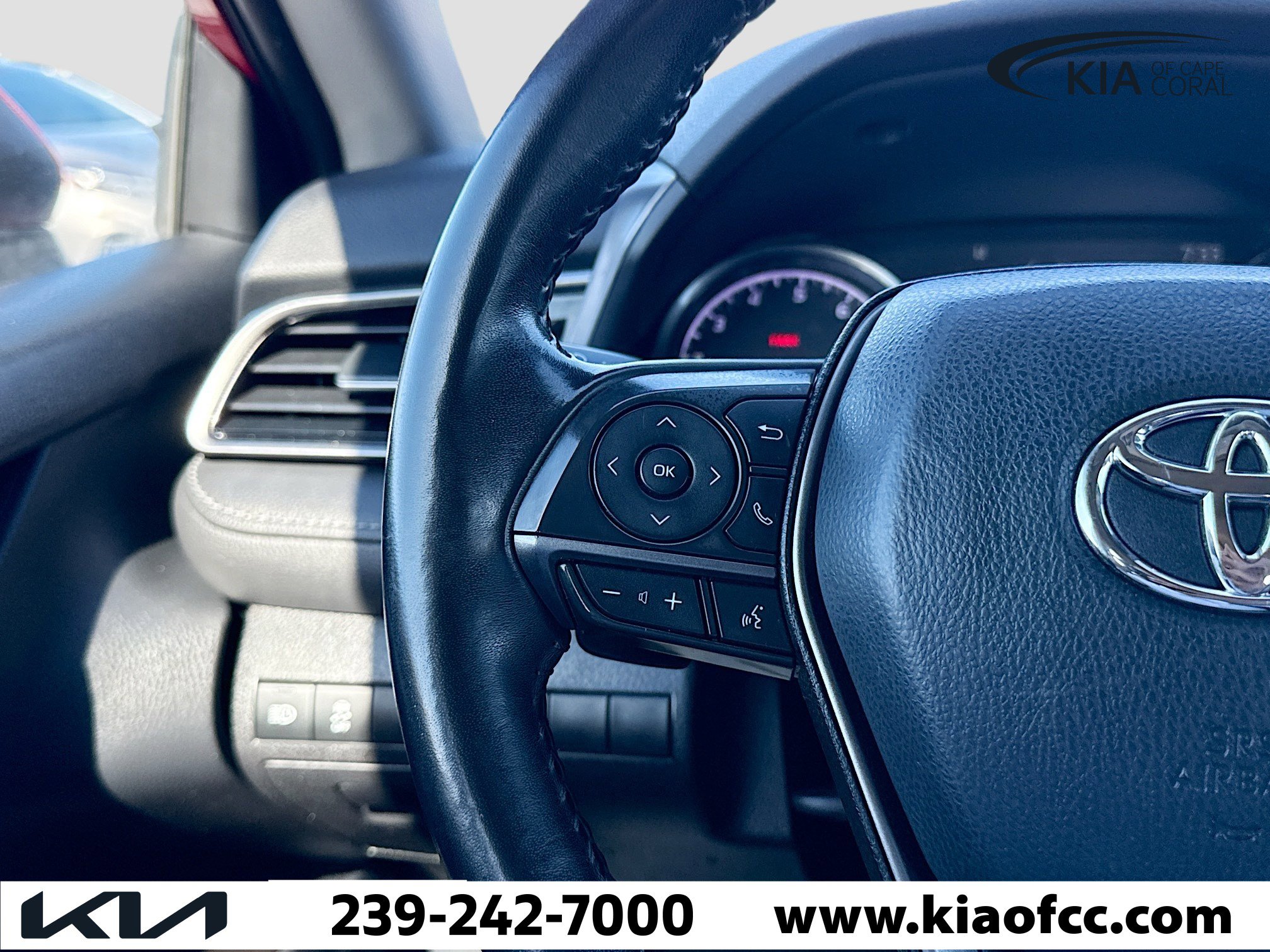 Used 2021 Toyota Camry SE image 32