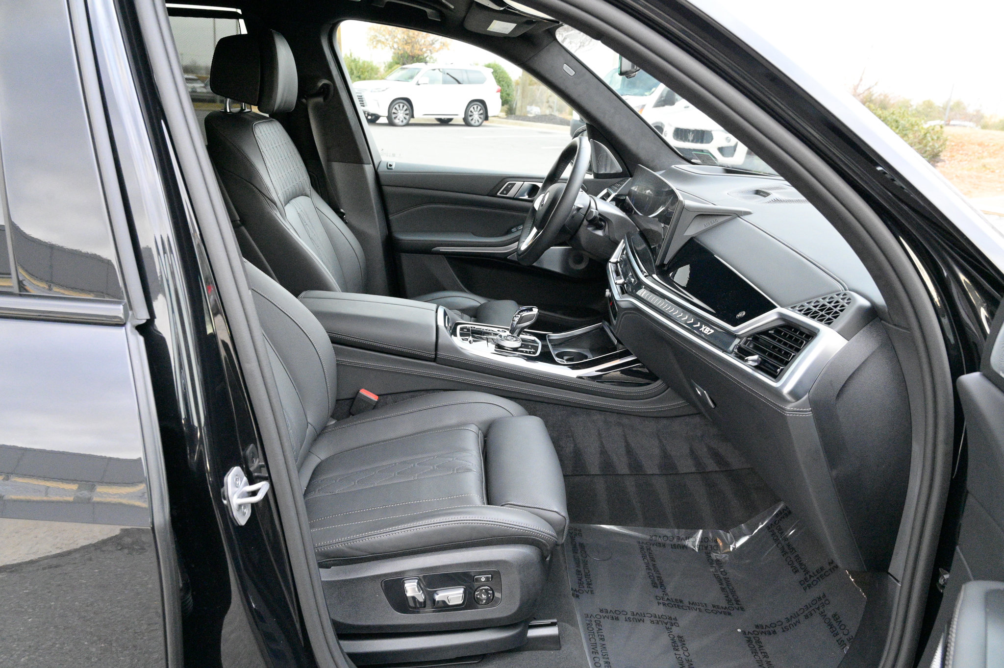 Used 2025 BMW ALPINA XB7 image 60