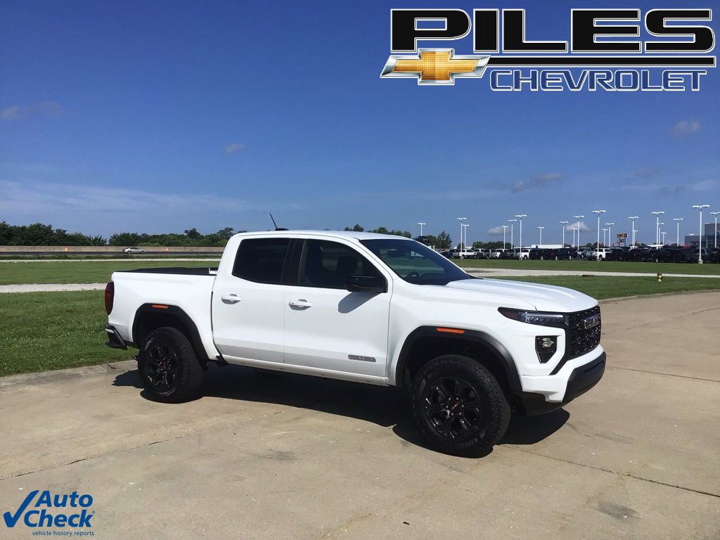 Used 2024 GMC Canyon Elevation