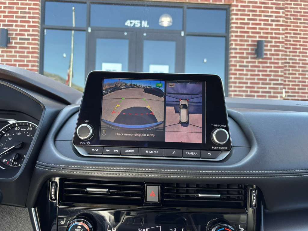 Used 2021 Nissan Rogue SV w/ Premium Package image 18