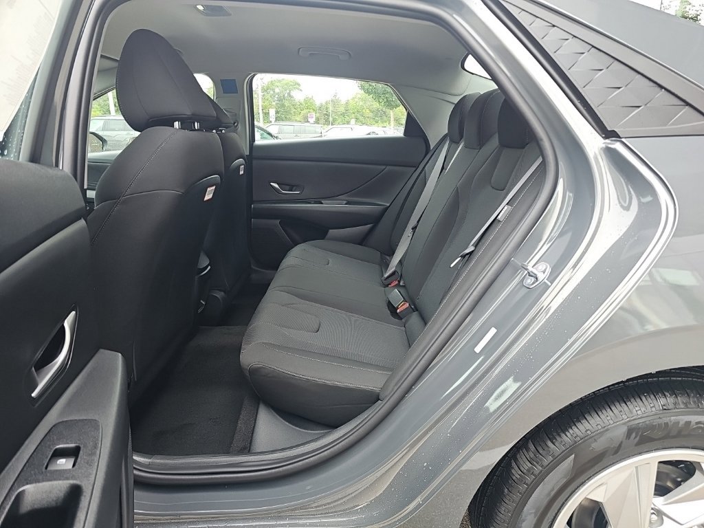 New 2026 Hyundai Elantra SE FWD image 26