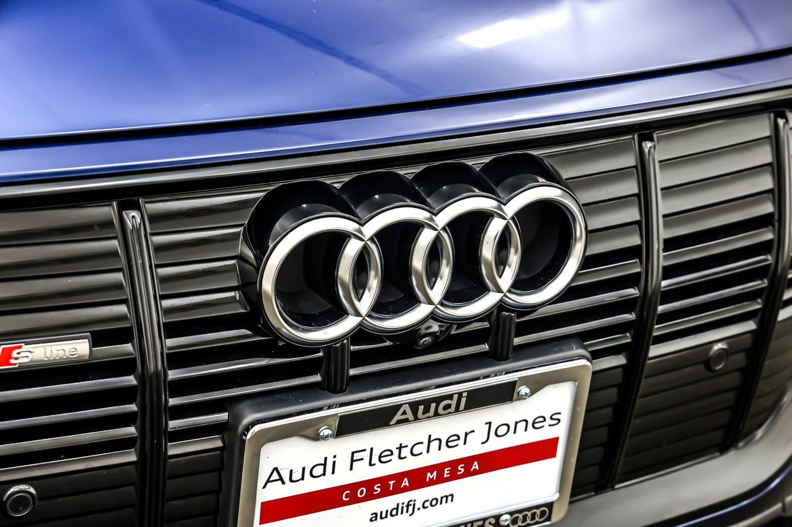 Used 2022 Audi e-tron Premium w/ Convenience Plus Package image 14