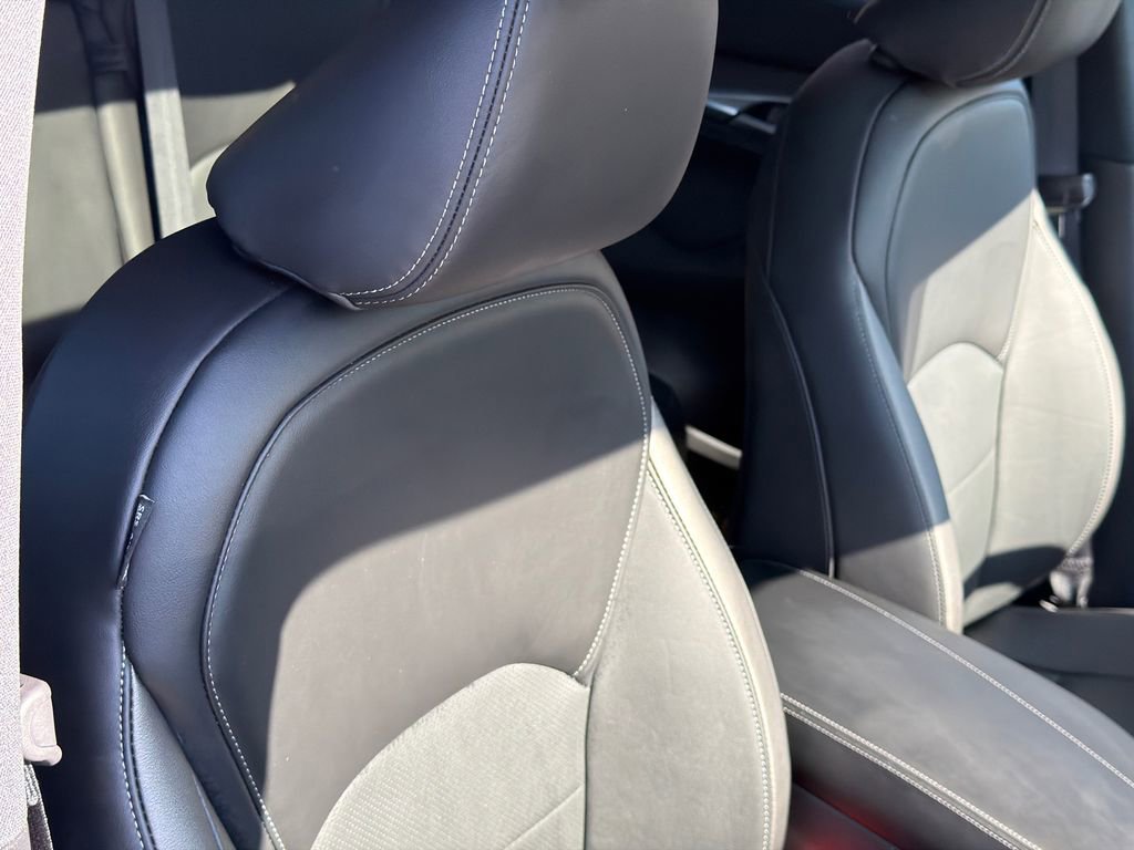 Used 2023 INFINITI QX55 Luxe w/ Cargo Package image 11