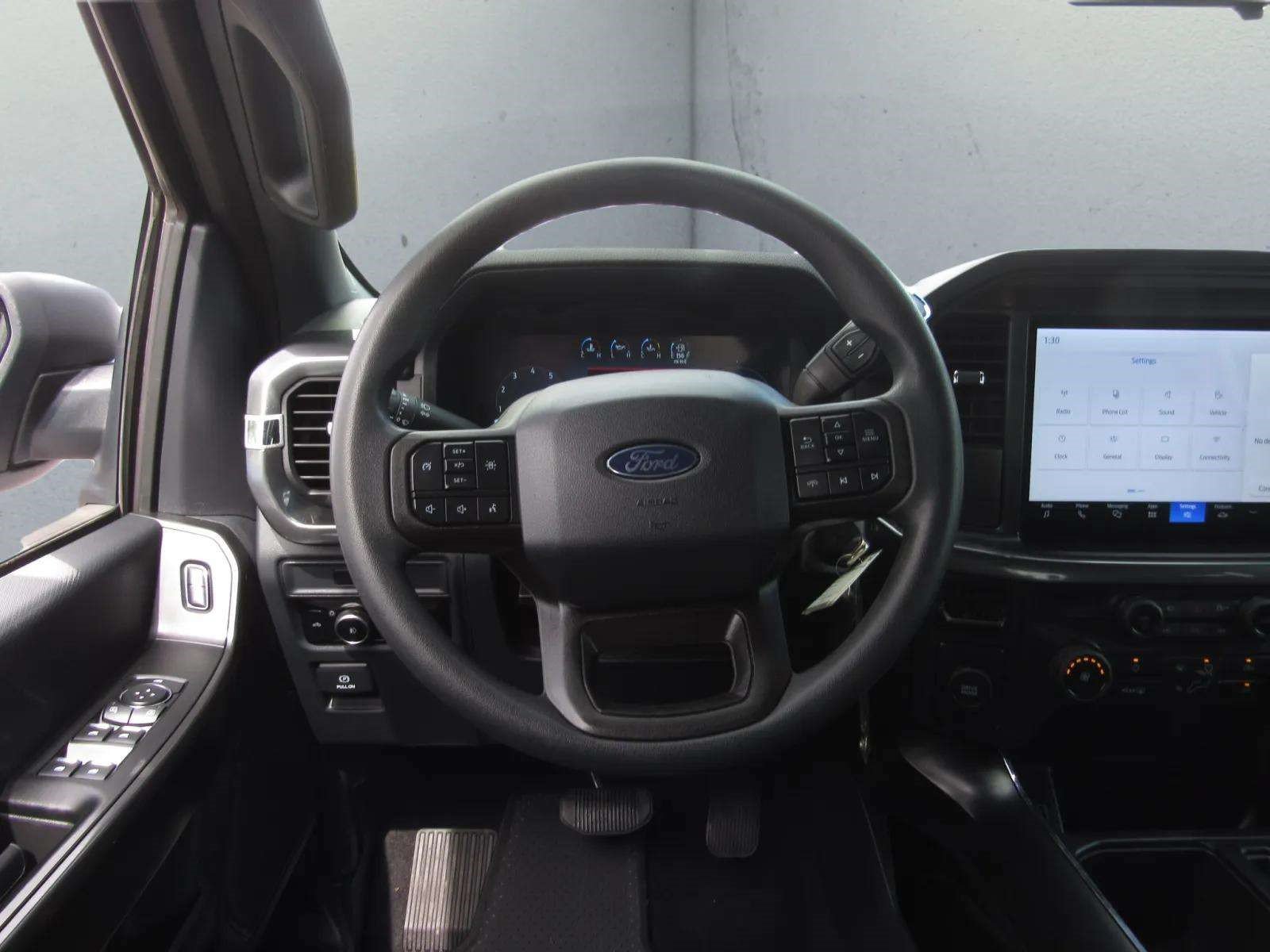 Used 2025 Ford F150 STX w/ Equipment Group 200A RWD image 19