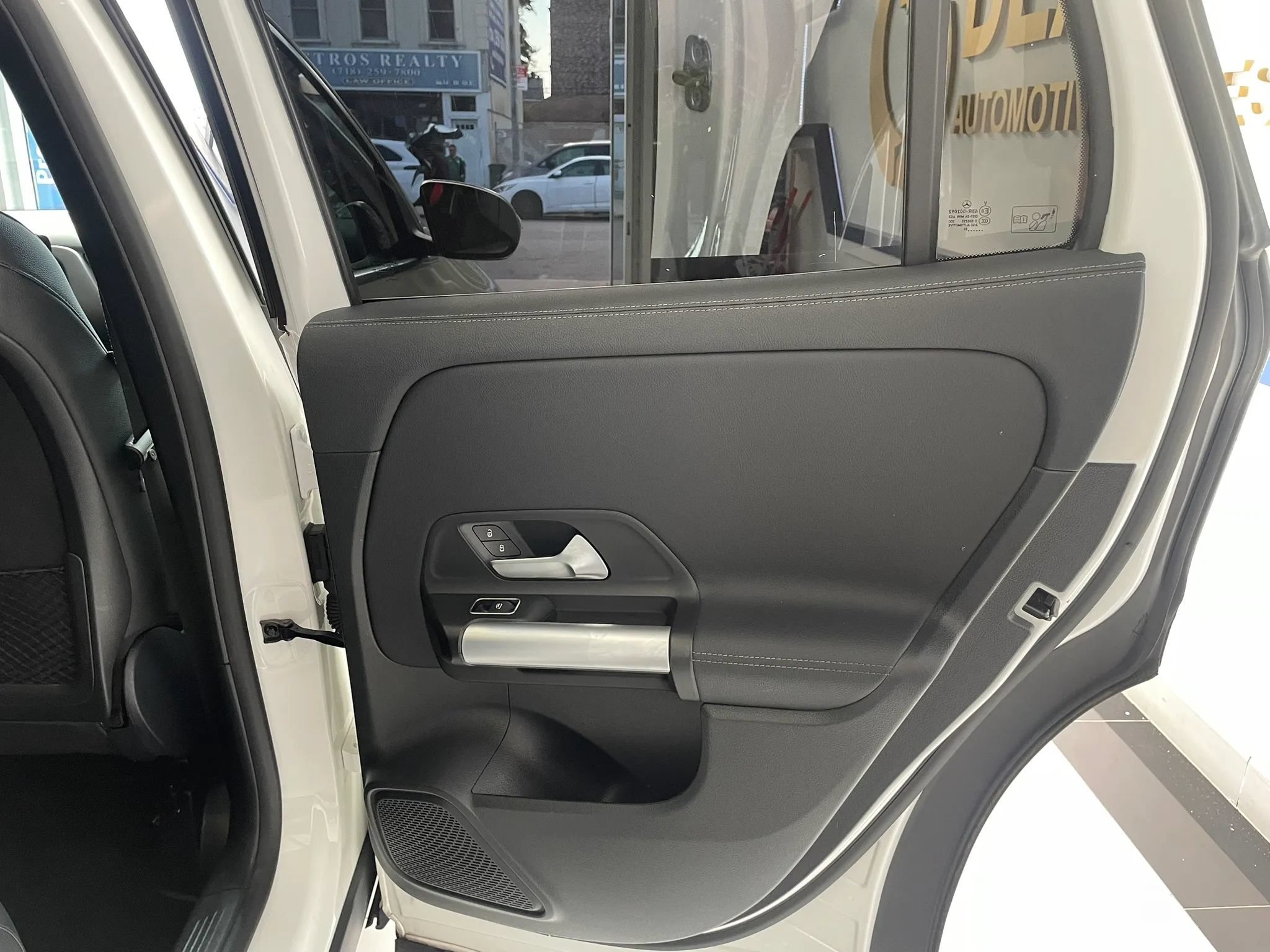 Used 2023 Mercedes-Benz GLA 250 4MATIC image 20